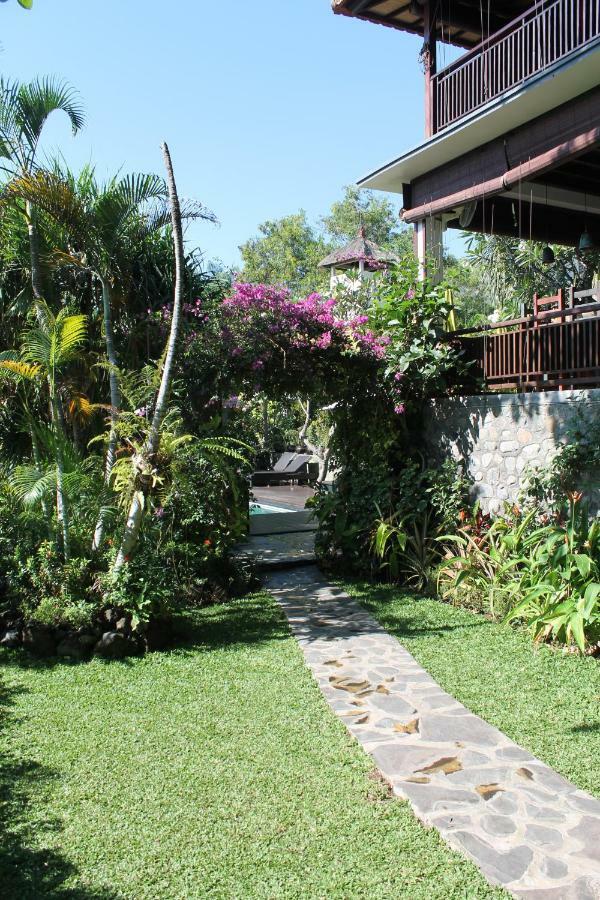 Villa Bukit Malas อาเม็ด ภายนอก รูปภาพ